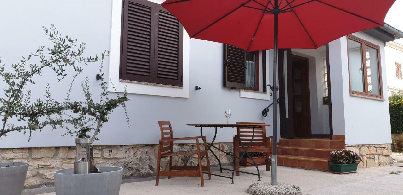 Ferienwohnung Latis Rovinj Exterior foto